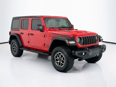 Used 2026 Jeep Wrangler Unlimited Rubicon AWD/4WD image 3