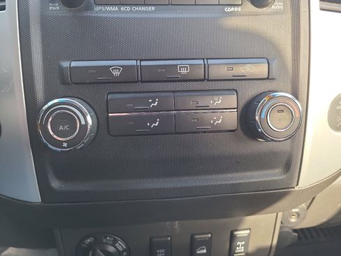 Used 2011 Nissan Xterra PRO-4X w/ Pro-4x Leather Pkg image 16