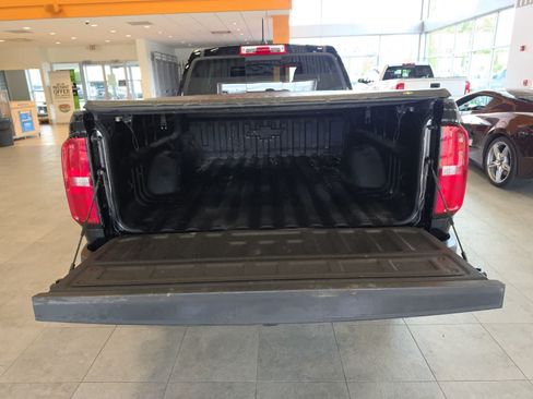 Used 2018 Chevrolet Colorado LT w/ Redline Special Edition AWD/4WD image 32