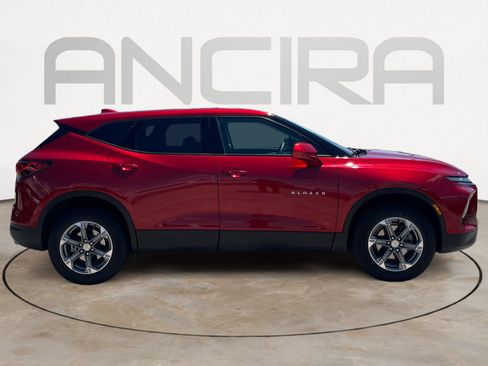 Used 2024 Chevrolet Blazer LT FWD image 11