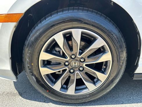 Used 2023 Honda Odyssey EX-L image 9