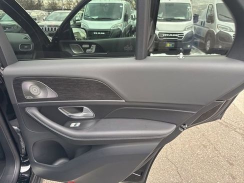 Used 2025 Mercedes-Benz GLE 450e 4MATIC image 28