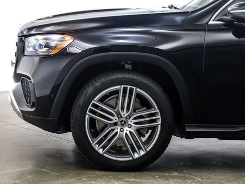 New 2025 Mercedes-Benz GLS 450 4MATIC image 10