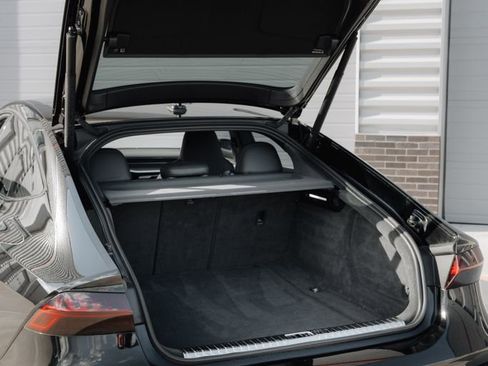 Used 2021 Audi RS 7 Sportback w/ RS 7 Executive Package image 20