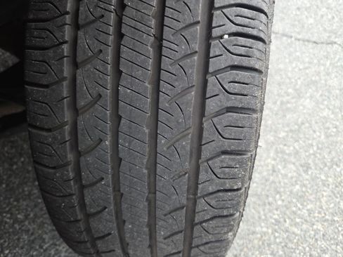 Used 2017 GMC Terrain SLT w/ Open Road Package image 11