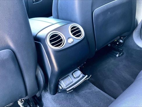 Used 2022 Mercedes-Benz GLC 300 image 23