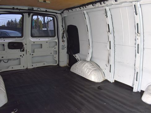 Used 2021 Chevrolet Express 2500 Extended w/ Driver Convenience Package RWD image 45