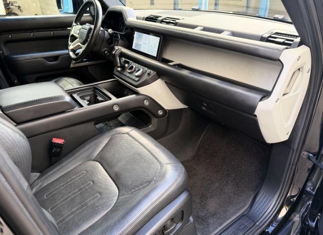 Used 2020 Land Rover Defender 110 First Edition AWD/4WD image 18
