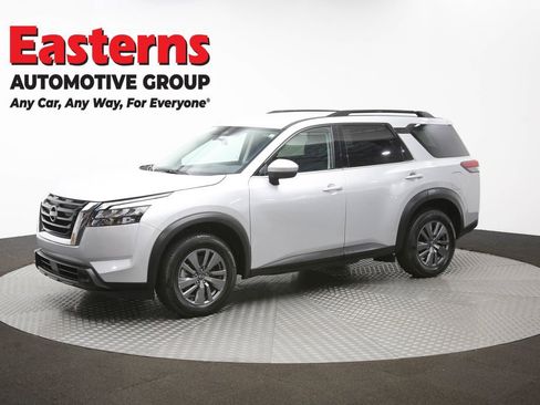 Used 2025 Nissan Pathfinder SV FWD image 56