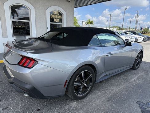 Used 2025 Ford Mustang Premium RWD image 5