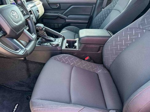 Certified 2026 Toyota Tacoma SR5 AWD/4WD image 13