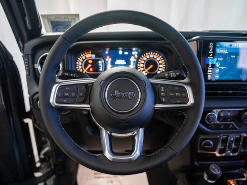 New 2026 Jeep Wrangler Unlimited Sahara w/ Safety Group AWD/4WD image 29