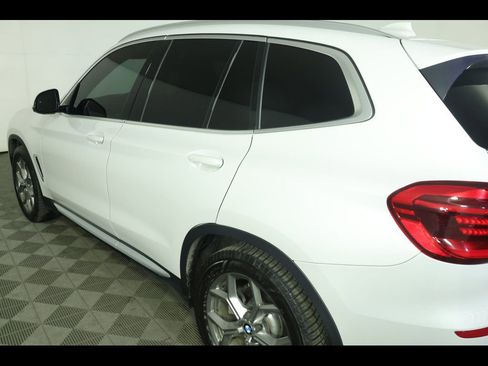 Used 2021 BMW X3 xDrive30i w/ Premium Package image 17