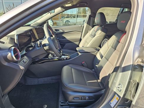 New 2026 Chevrolet Trax RS w/ Driver Confidence Package image 20