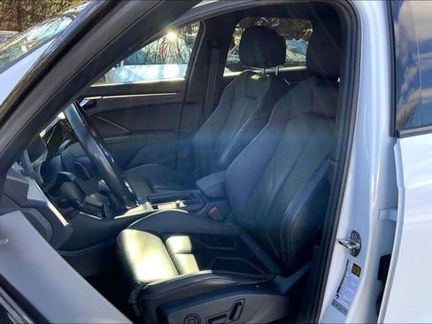 Used 2024 Audi Q3 2.0T Premium image 7