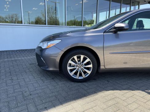 Used 2015 Toyota Camry XLE FWD image 9