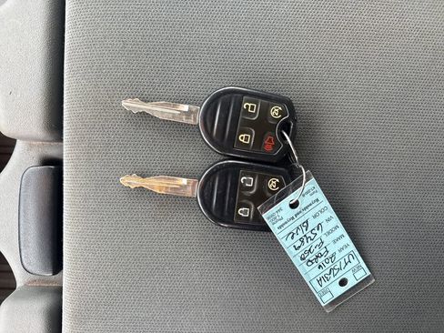 Used 2016 Ford F250 XLT w/ Advanced Security Group image 30