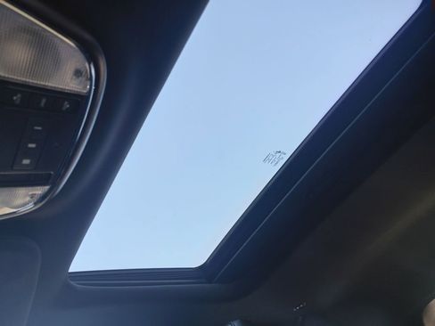 Used 2020 Jeep Grand Cherokee Limited w/ Trailer Tow Group IV image 7