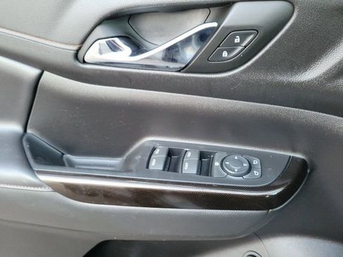 Used 2023 GMC Acadia AT4 image 38