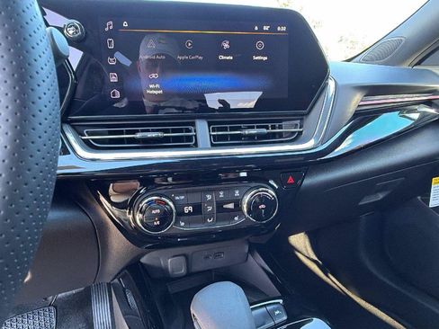 New 2026 Chevrolet Trax RS w/ Sunroof Package FWD image 27