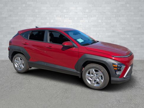 New 2026 Hyundai Kona SE image 2