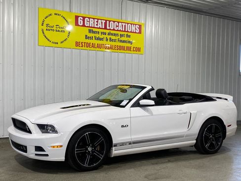 Used 2013 Ford Mustang GT Premium RWD image 1
