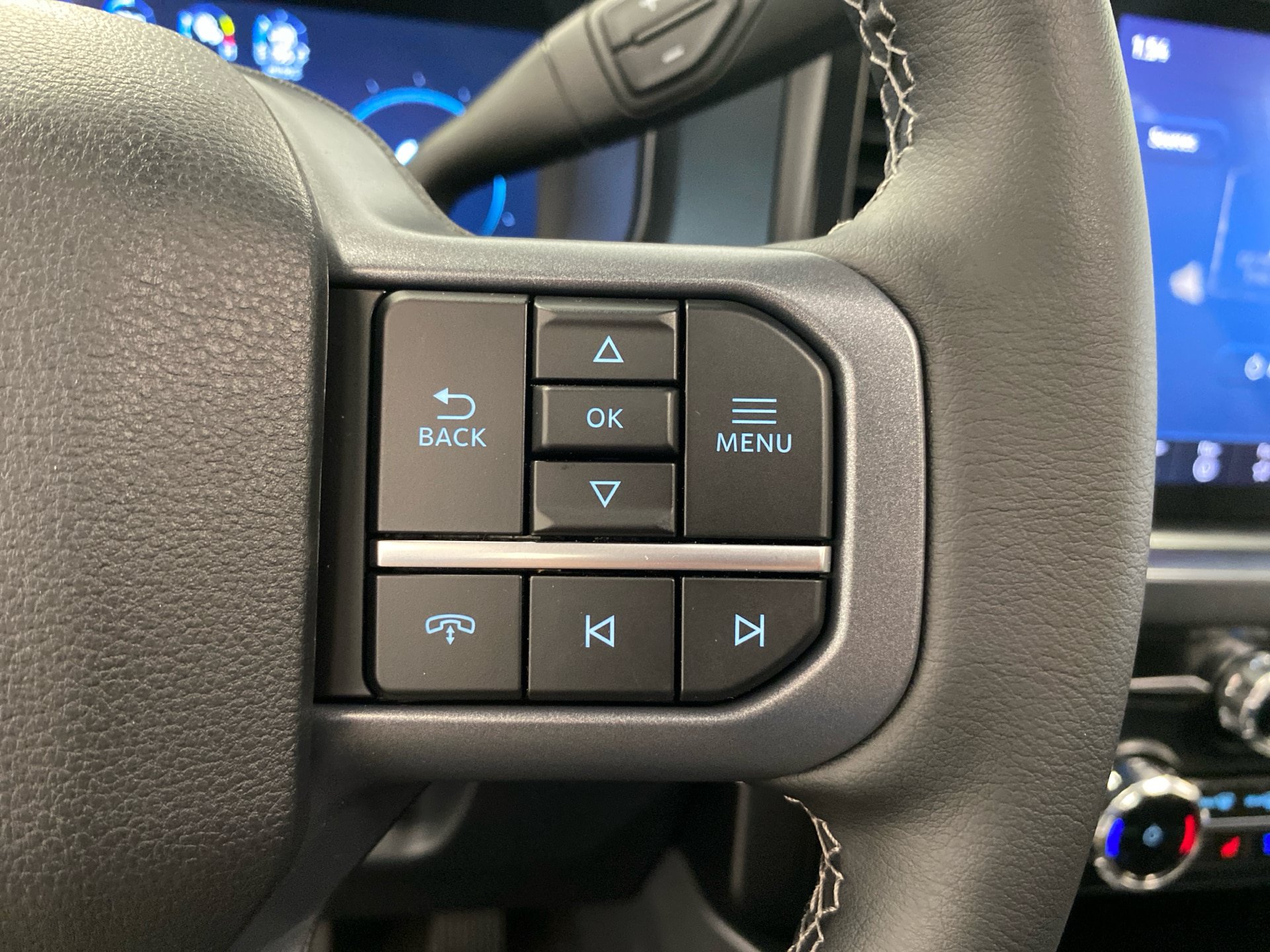 New 2026 Ford F350 Lariat w/ Black Appearance Package AWD/4WD image 21