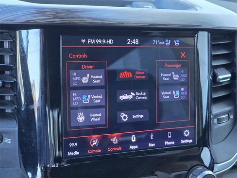 Used 2019 RAM 1500 Laramie image 18