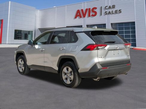Used 2025 Toyota RAV4 XLE AWD/4WD image 9