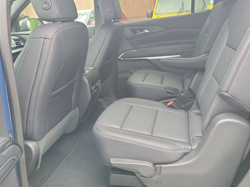 Used 2026 Chevrolet Traverse LT AWD/4WD image 13