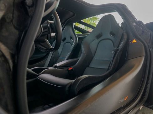 Used 2021 McLaren 765LT RWD image 67