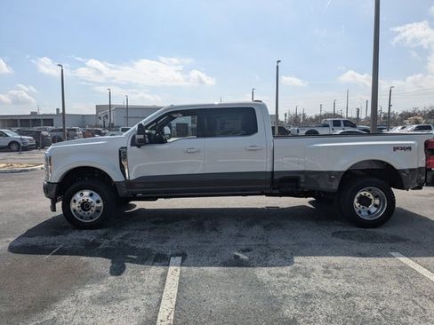 New 2026 Ford F450 King Ranch w/ FX4 Off-Road Package image 8