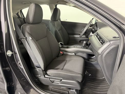 Used 2018 Honda HR-V LX image 24