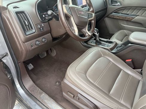 Used 2022 GMC Canyon Denali AWD/4WD image 31