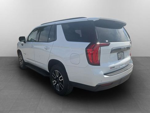 Used 2024 GMC Yukon AT4 w/ Technology Package AWD/4WD image 9