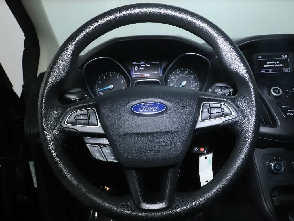 Used 2017 Ford Focus SE FWD image 20