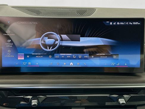 New 2026 BMW X5 xDrive40i w/ Executive Package image 14