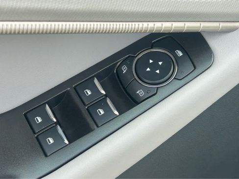 New 2026 Ford Explorer Active w/ Active Comfort Package AWD/4WD image 19