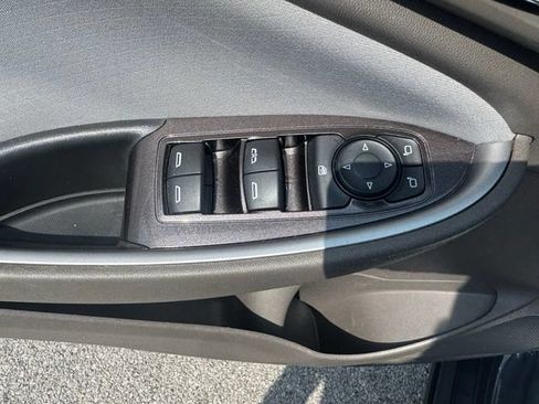 Used 2022 Chevrolet Malibu LT FWD image 13