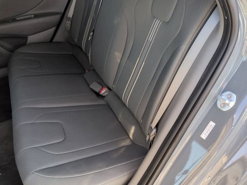 Used 2023 Hyundai Elantra SEL w/ Convenience Package image 20