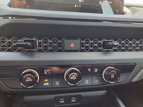 Used 2026 Honda Accord LX image 7