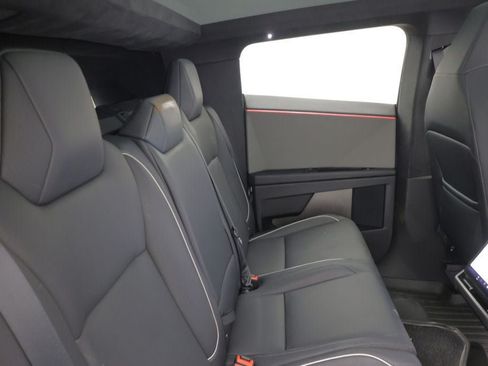 Used 2025 Tesla Cybertruck AWD Crew Cab image 24