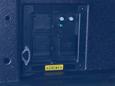 Used 2023 Ford F150 Lightning Lariat image 6