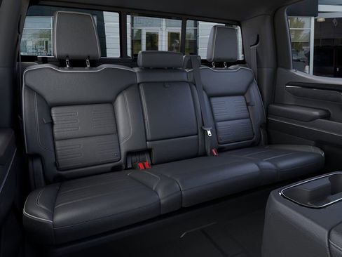 New 2026 GMC Sierra 1500 AT4X w/ LPO, Black Badging Package AWD/4WD image 17