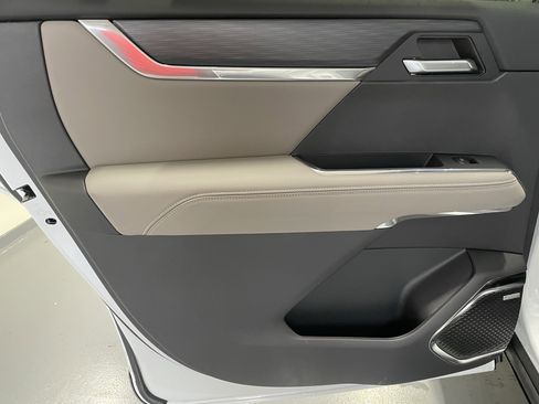 New 2026 GMC Acadia Elevation w/ Elevation Premium Package image 11