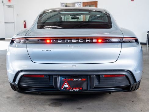 Used 2024 Porsche Taycan image 7