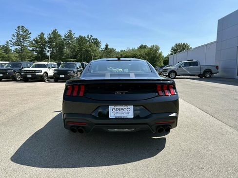Used 2025 Ford Mustang GT Premium RWD image 4