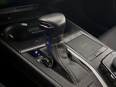 Used 2020 Lexus UX 250h w/ Accessory Package image 15