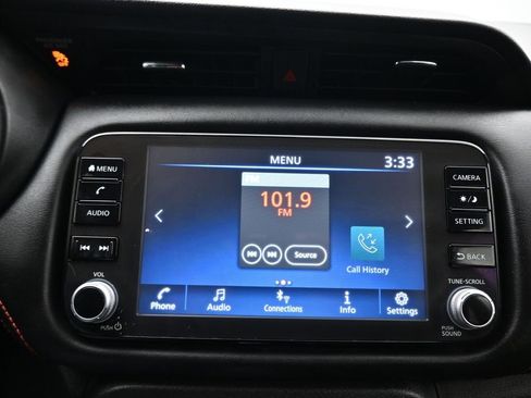 Used 2022 Nissan Kicks SR image 16