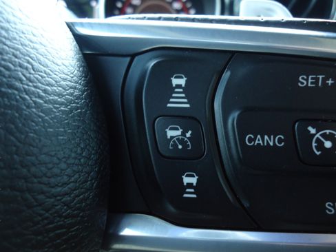 Used 2021 Jeep Wrangler Unlimited Rubicon w/ Dual Top Group AWD/4WD image 24